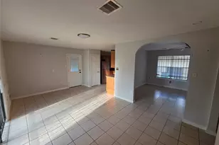 10424 Ballantine St, Houston, TX 77075 - Photo 4