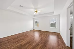 919 Yorkshire Hollow, Fresno, TX 77545 - Photo 4