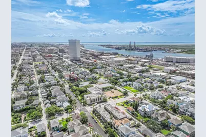 424 15th Street #113, Galveston, TX 77550 - Photo 4