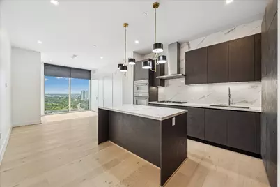 1711 Allen Parkway #1702, Houston, TX 77019 - Photo 1