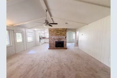 609 Heather Lane, Friendswood, TX 77546 - Photo 4