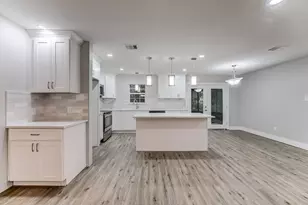 5535 Elm Springs Dr, Houston, TX 77048 - Photo 12