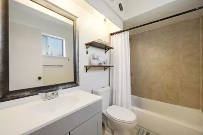 9314 Vickijohn Drive, Houston, TX 77031 - Photo 8