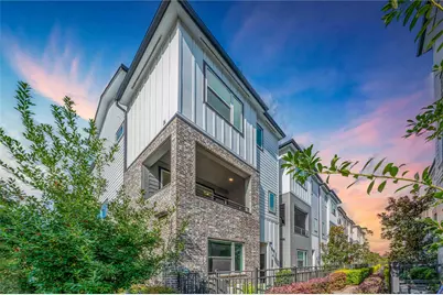 2471 W 11th Street, Houston, TX 77008 - Photo 2