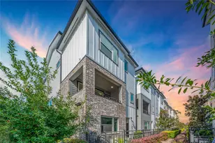 2471 W 11th St, Houston, TX 77008 - Photo 2