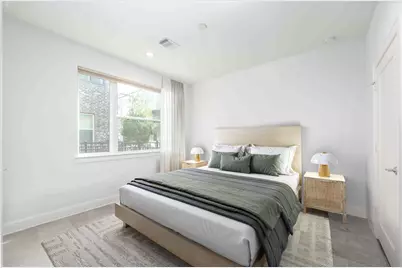 2471 W 11th Street, Houston, TX 77008 - Photo 4