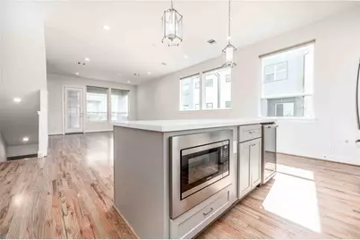2471 W 11th Street, Houston, TX 77008 - Photo 8