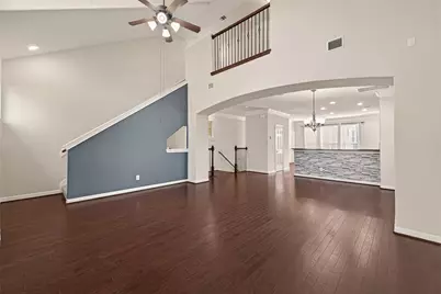 880 Fisher Street, Houston, TX 77018 - Photo 6