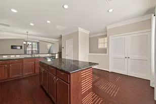 880 Fisher St, Houston, TX 77018 - Photo 16