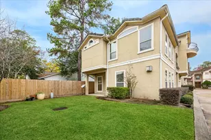 2 Schwab Ln, Houston, TX 77055 - Photo 14