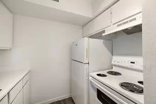 11715 S Glen Dr, Houston, TX 77099 - Photo 10