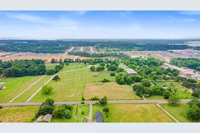 12039 Anderson Road, Willis, TX 77318 - Photo 16