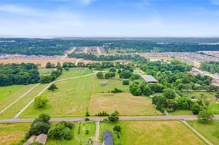 12039 Anderson Rd, Willis, TX 77318 - Photo 16