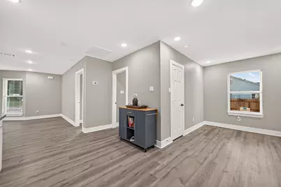 723 N Meyer Street, Sealy, TX 77474 - Photo 16