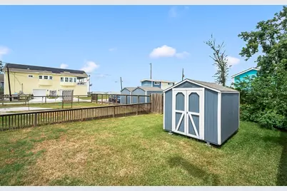 4415 W Bayshore Drive, Bacliff, TX 77518 - Photo 30