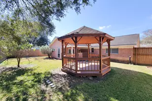 412 Land Grant Dr, Richmond, TX 77406 - Photo 2