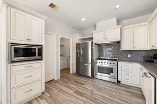 1915 Fergus Park Ct, Houston, TX 77047 - Photo 18