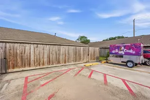 9458 Neuens Rd, Houston, TX 77080 - Photo 22