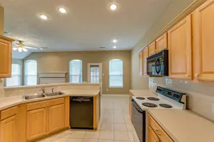 18 Orchard Dale Cir, The Woodlands, TX 77382 - Photo 16
