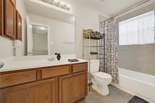 6318 Dayridge Ln, Houston, TX 77048 - Photo 16