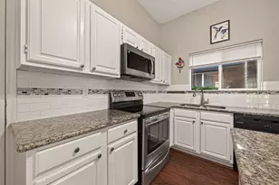 818 Maple Branch Ln, Pearland, TX 77584 - Photo 10