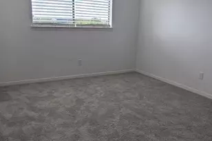 10332 Longmont Dr, Houston, TX 77042 - Photo 12