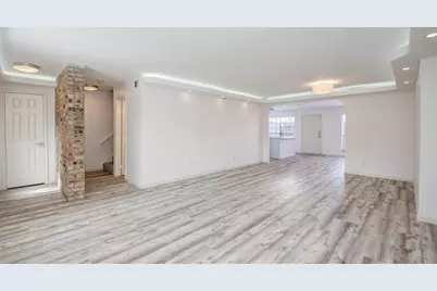 10332 Longmont Drive #47/3, Houston, TX 77042 - Photo 2