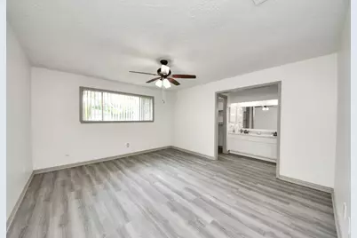 11523 Plumbrook Drive, Houston, TX 77099 - Photo 28