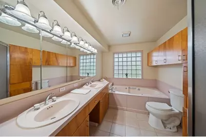 5002 Leafy Hollow Court, Houston, TX 77018 - Photo 26