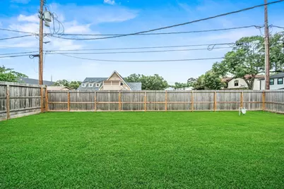5002 Leafy Hollow Court, Houston, TX 77018 - Photo 40