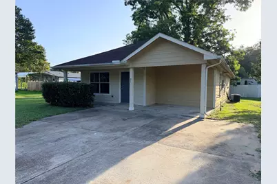 424 Baker Circle, Ames, TX 77575 - Photo 2