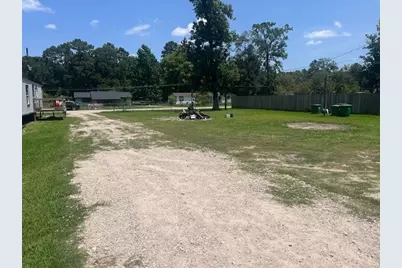 21580 Morris St, New Caney, TX 77357 - Photo 2
