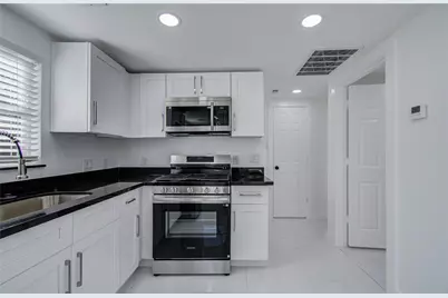 7530 Park Place Boulevard, Houston, TX 77087 - Photo 34