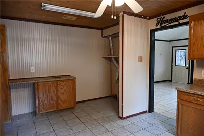 252 Bastrop Street, Angleton, TX 77515 - Photo 14
