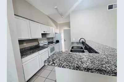7352 Regency Square Court #7352, Houston, TX 77036 - Photo 14