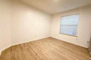 13810 Audra Ln, Houston, TX 77083 - Photo 10