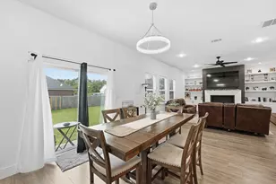 11037 Bois D Arc St, La Porte, TX 77571 - Photo 4