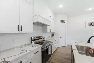 11037 Bois D Arc St, La Porte, TX 77571 - Photo 12