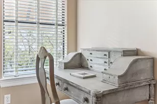 3515 Yupon St, Houston, TX 77006 - Photo 24