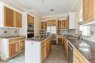 3515 Yupon St, Houston, TX 77006 - Photo 14