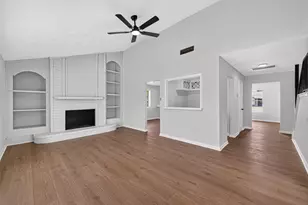 10102 Old Towne Ln, Sugar Land, TX 77498 - Photo 22