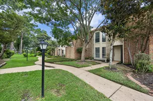800 Country Pl Dr, Houston, TX 77079 - Photo 4