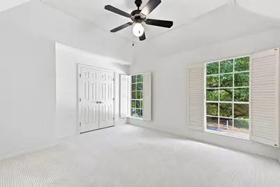5597 Beverlyhill Street, Houston, TX 77056 - Photo 22