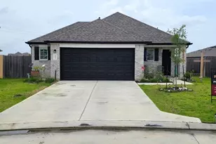 16651 Olivewood Ln, Conroe, TX 77302 - Photo 1