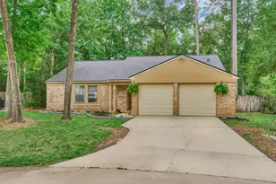 2615 Rosewood Pl, The Woodlands, TX 77380 - Photo 2