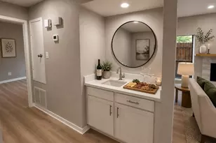 1818 Augusta Dr, Houston, TX 77057 - Photo 6
