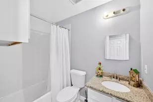 2135 Falling Oaks Rd, Houston, TX 77038 - Photo 16