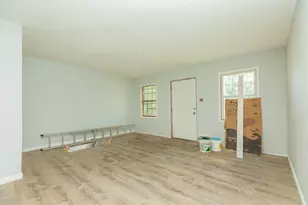 1130 W 8th St, Freeport, TX 77541 - Photo 6