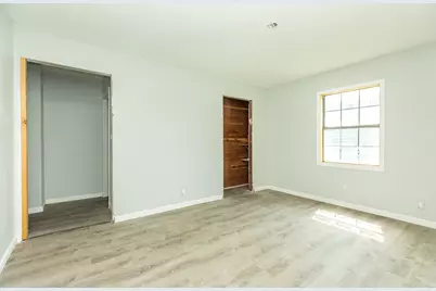 1130 W 8th Street, Freeport, TX 77541 - Photo 12