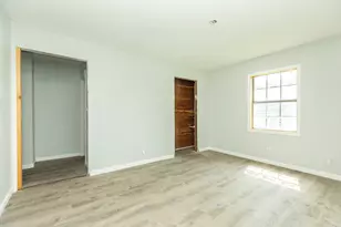 1130 W 8th St, Freeport, TX 77541 - Photo 12
